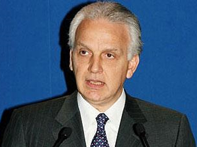 «Ολοταχώς προς μείωση των επιτοκίων»