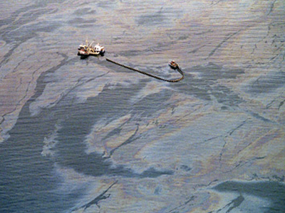 «Πνίγει» τις αγοραπωλησίες ακινήτων στις ΗΠΑ η πετρελαιοκηλίδα