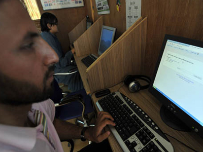 Βάζει «χωροφύλακα» στο Διαδίκτυο το Πακιστάν