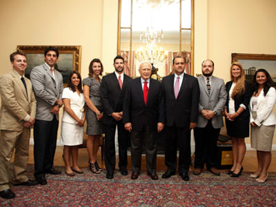 Θερμή υποδοχή ομογενών σπουδαστών από τον Κ. Παπούλια