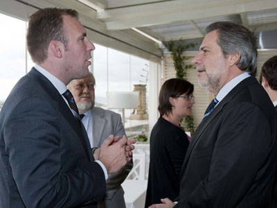 Επαφές Παπουτσή με το Βέλγο υπουργό Μετανάστευσης