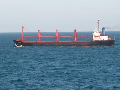 Βλάβη στο πλοίο «ΡΕΤΖΙΝΑ V»