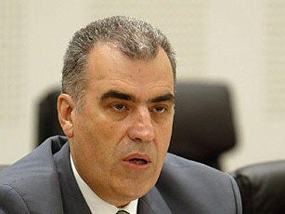 «Κάποιος τζιτζιφιόγκος διέρρευσε ψευδείς ειδήσεις»