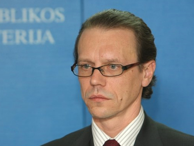 «Ευρω-επιφυλάξεις» για τον γαλλογερμανικό φόρο