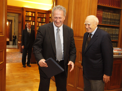 Στον Παπούλια ο υπουργός Αγροτικής Ανάπτυξης