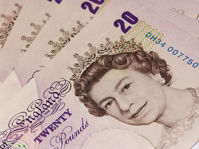 «Καμπανάκι» για το βραχυπρόθεσμο δανεισμό στη Βρετανία