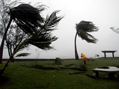 Ξερίζωσε τα πάντα η ανεμοθύελλα