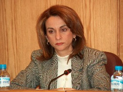 Άγριο βρισίδι της υφυπουργού στον αστυνομικό της