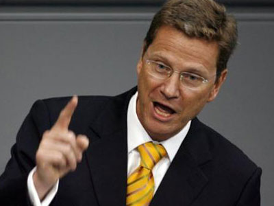 «Ομοβροντία» του γερμανικού Τύπου κατά του υπουργού Οικονομικών