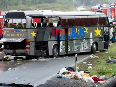 Στους 13 οι νεκροί από το φοβερό τροχαίο στη Γερμανία