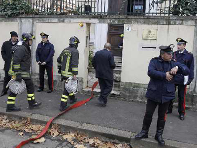 Εντείνονται οι έρευνες για το χτύπημα στην ελληνική πρεσβεία