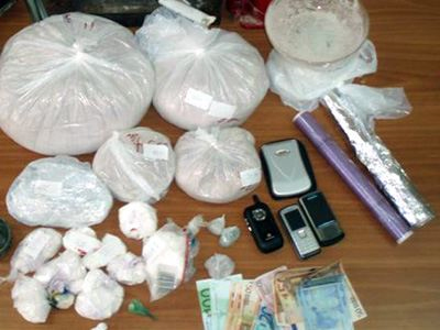 Κατάπιε τα ναρκωτικά για να γλυτώσει…