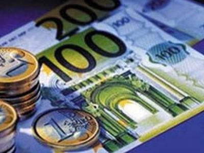 Ανακάμπτει το ευρώ