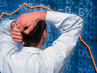 «Ομοβροντία» κερδοσκόπων κατά της ελληνικής οικονομίας