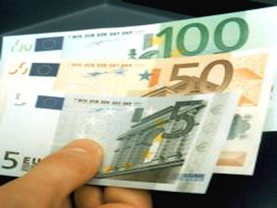 Συνελήφθη για απάτες