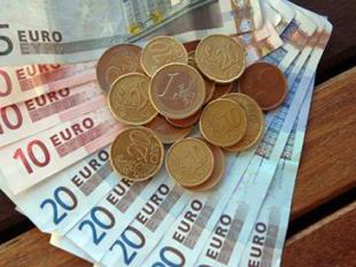 «Κούρεμα» έως και 90% στα χρέη τους οι ιρλανδικές τράπεζες