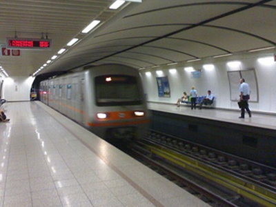 Υπό έλεγχο φωτιά στη σήραγγα του Μετρό στο «Νομισματοκοπείο»