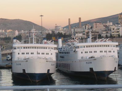 Αναγκαστική μεθόρμιση επικίνδυνων πλοίων ανακοίνωσε ο ΟΛΠ