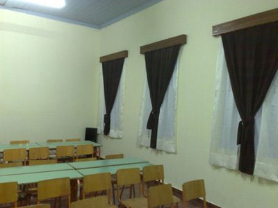 Τα σχολεία επισκευάστηκαν, αλλά το «φέσι» έμεινε…