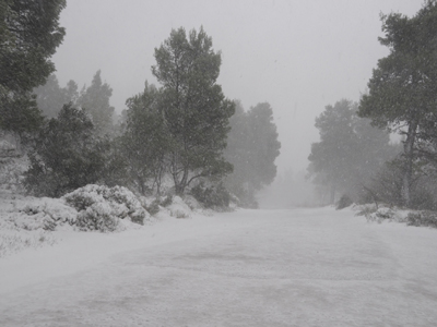 Χιόνια και τσουχτερό κρύο από τη Δευτέρα