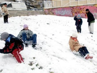 Ποια σχολεία θα παραμείνουν κλειστά λόγω κακοκαιρίας