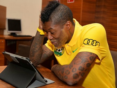 Ο Σισέ θέλει να φύγει από την Κουμπάν