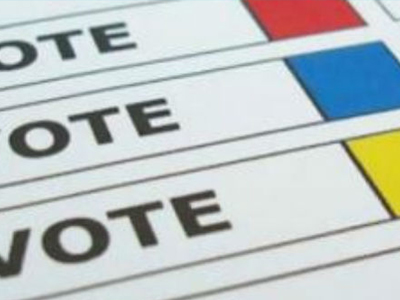 Δημοσκόπηση: Προβάδισμα 0,5% της ΝΔ