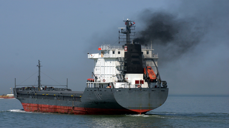 Απογοήτευση της ναυτιλίας για την απόφαση της ΕΕ για το CO2