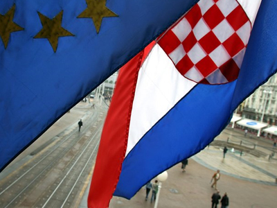 Κροατία: Άνοιξαν οι κάλπες για το δημοψήφισμα για την ένταξη της χώρας στην ΕΕ