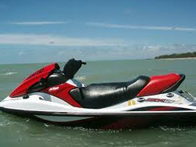 Τραυματίστηκε χειριστής jet ski στην Παλαιά Φώκαια