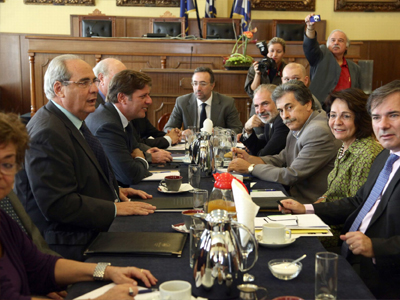 «ΠΕΙΡΑΙΑΣ  ΠΟΛΗ- ΛΙΜΑΝΙ ΤΗΣ ΕΥΡΩΠΗΣ 2015»