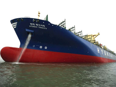 «Ξεφορτώθηκε» τρία containership η «Danaos»