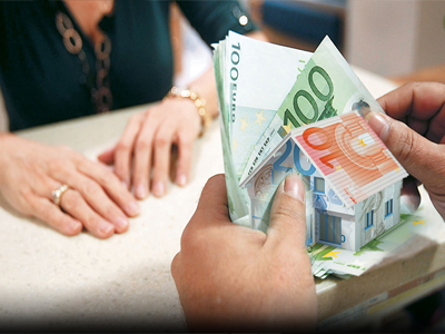 Συνελήφθη μέλος σπείρας που εξαπατούσε τράπεζα