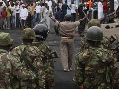 Συρία: Ισχυρή έκρηξη έξω από τέμενος