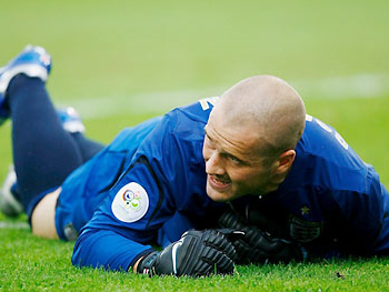 Αγγλία: «Αντίο» στο εθνόσημο από τον Ρόμπινσον