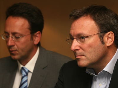 Πρεμιέρα για θλίψη και για δάκρυα (ένεκα πυκνού καπνού)