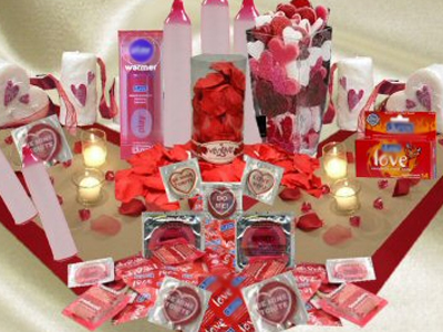 Από τη μία ο Βαλεντίνος κι από την άλλη το… προφυλακτικό