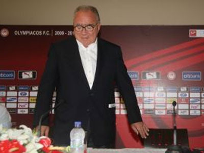 Ολυμπιακός: Πριμ 200.000 ευρώ από τον Κόκκαλη