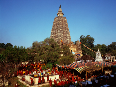 Εκρήξεις και τραυματίες σε βουδιστικό ναό στην Ινδία