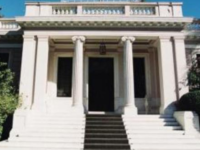 Μειώνονται κατά 20% οι σύμβουλοι στα υπουργεία