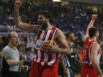 Γλιτώνει το χειρουργείο ο Μπουρούσης