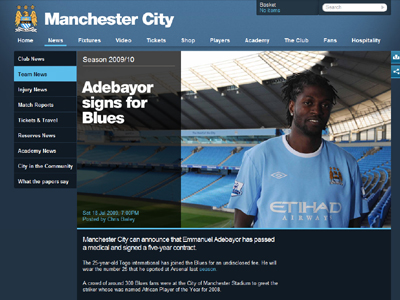 Κάτοικος «City of Manchester» και ο Adebayor