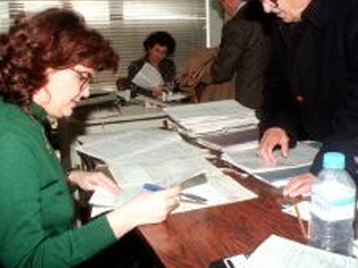 «Καλό καλοκαίρι» από την Εφορία με την 5η παρτίδα εκκαθαριστικών