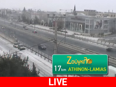 Συνεχής χιονόπτωση στην Βόρεια Αττική