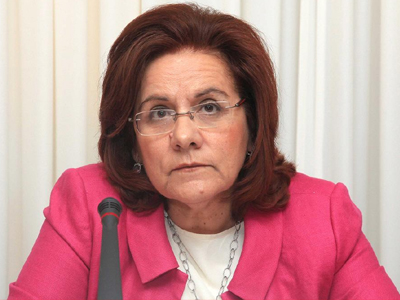 Με την κόρη στη Βουλή