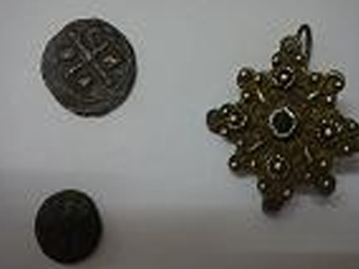 Συνελήφθησαν για αρχαιοκαπηλία