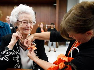 Απόφοιτος λυκείου ετών… 99!