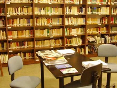 Δημόσια Ανώτατη Εκπαίδευση σε ελεύθερη πτώση