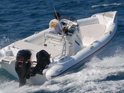 Νέος κανονισμός για τους χειριστές ταχυπλόων