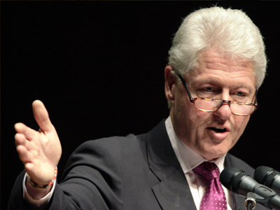 Στην Αϊτή Κλίντον και Μπους